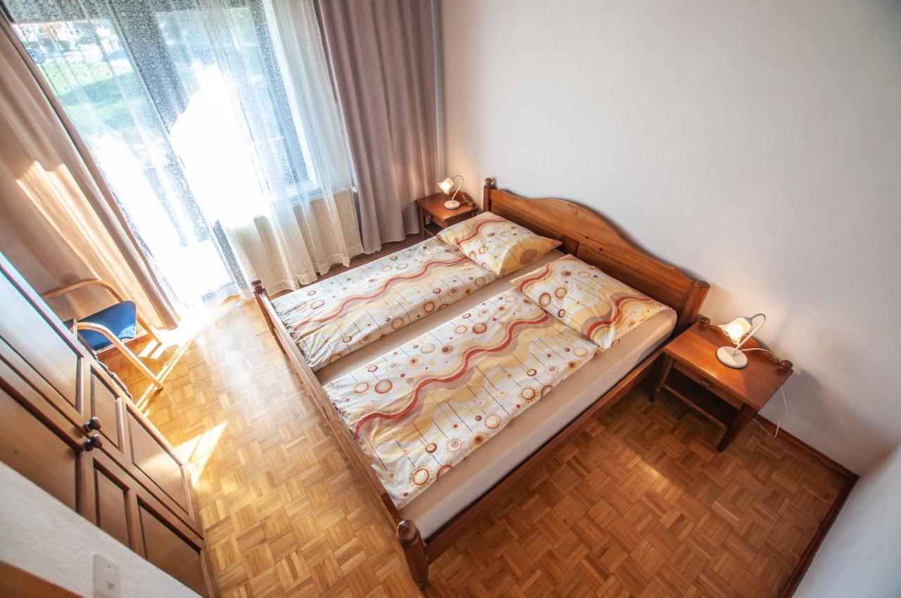 Francka Apartment *