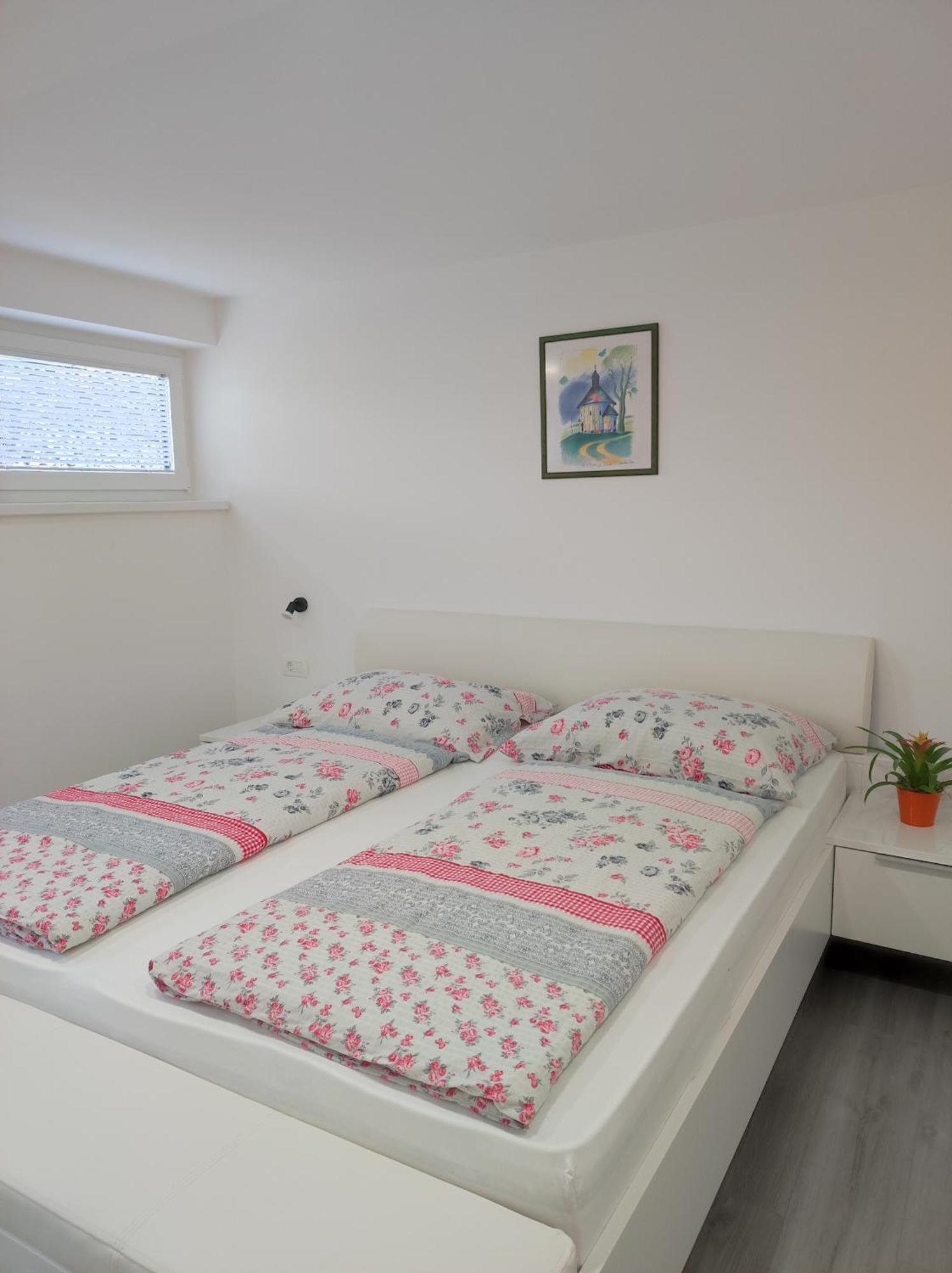 Francka Apartment *
